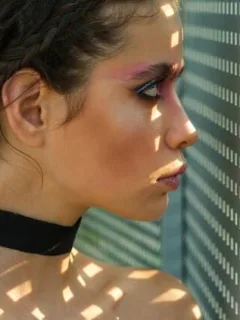 The Latest Makeup Trends for 2025: What's Hot and What's Not - Cover Image