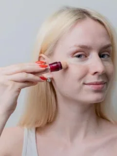 Retinol Alternatives for Similar Results, Less Irritation - Cover Image