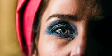 Master Eyeshadow Blending: A Step-by-Step Guide for Beginners - Cover Image